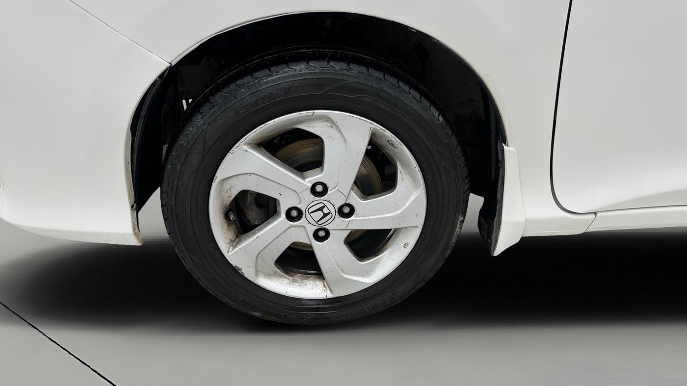 2014 Honda City 1.5L I-DTEC V, Diesel, Manual, 1,07,097 km, Left Front Wheel