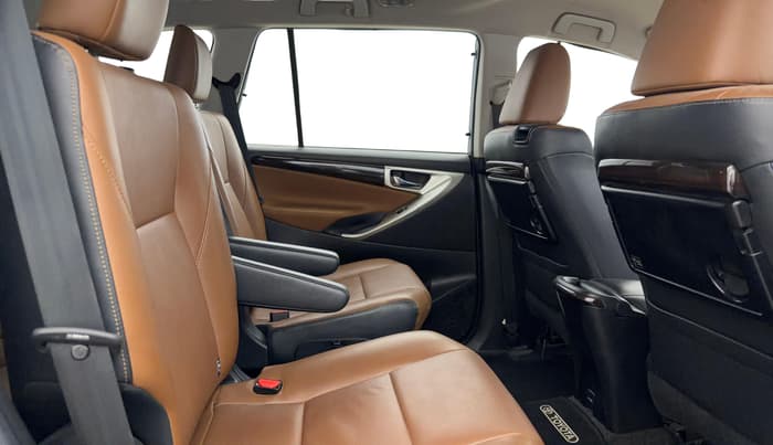 2022 Toyota Innova Crysta 2.7 ZX AT 7 STR, Petrol, Automatic, 51,133 km, Right Side Rear Door Cabin