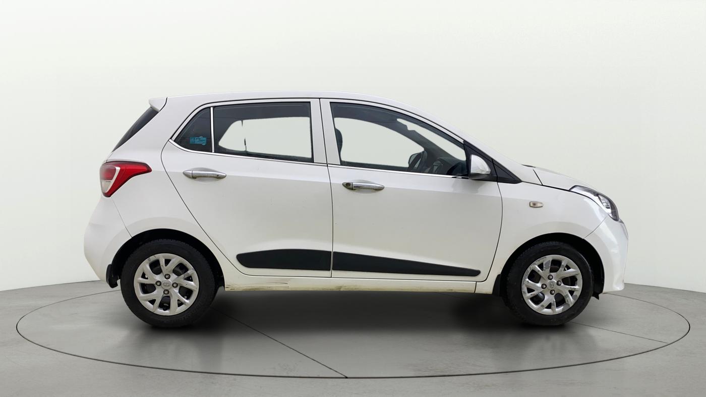 2017 Hyundai Grand i10 MAGNA 1.2 KAPPA VTVT, Petrol, Manual, 49,820 km, Right Side View