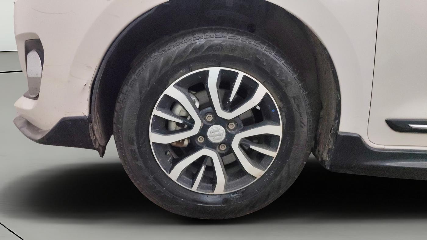 2022 Maruti Swift VXI AMT, Petrol, Automatic, 37,230 km, Left Front Wheel