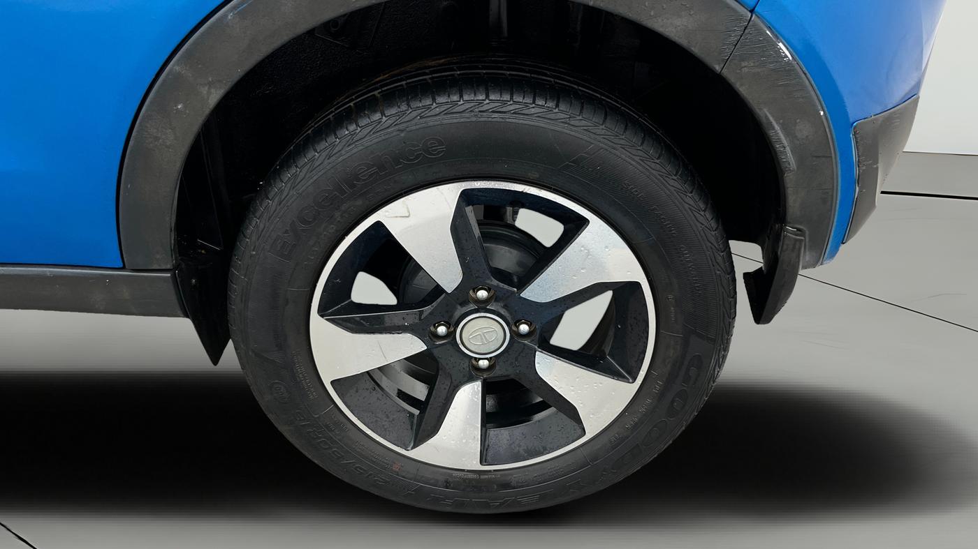 2019 Tata NEXON XZA PLUS PETROL, Petrol, Automatic, 48,542 km, Left Rear Wheel