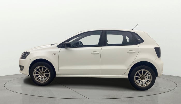 2014 Volkswagen Polo HIGHLINE1.2L, Petrol, Manual, 1,18,268 km, Left Side