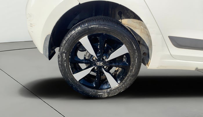 2018 Hyundai Elite i20 MAGNA EXECUTIVE 1.2, Petrol, Manual, 97,243 km, Right Rear Wheel