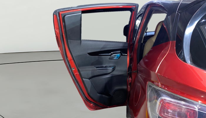 2018 Mahindra KUV 100 NXT K8 P 6 STR, Petrol, Manual, 54,381 km, LHS Rear Door