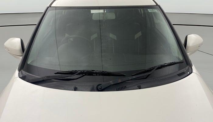 2014 Maruti Swift VXI, Petrol, Manual, 83,723 km, Front Windshield