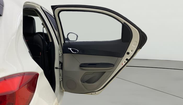 2019 Tata Tiago XZA PLUS PETROL, Petrol, Automatic, 1,14,495 km, RHS Rear Door