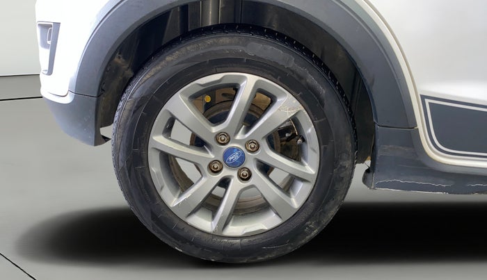 2019 Ford FREESTYLE TITANIUM 1.5 DIESEL, Diesel, Manual, 1,34,993 km, Right Rear Wheel