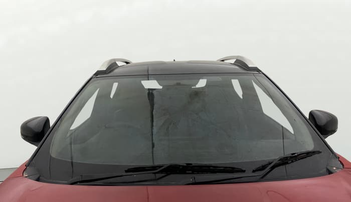 2022 Renault Kiger RXT (O) MT DUAL TONE, Petrol, Manual, 30,151 km, Front Windshield