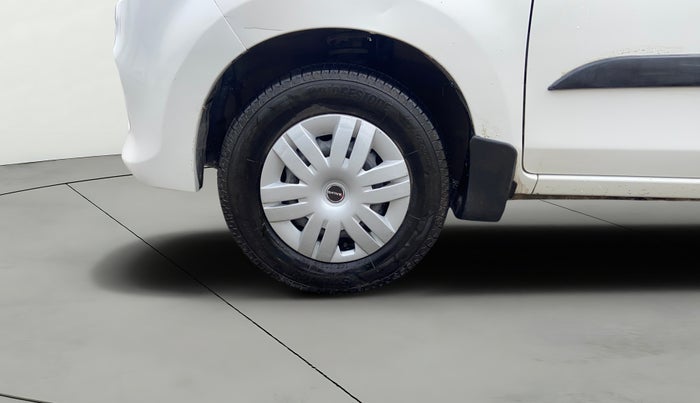 2016 Maruti Alto 800 LXI, Petrol, Manual, 28,127 km, Left Front Wheel