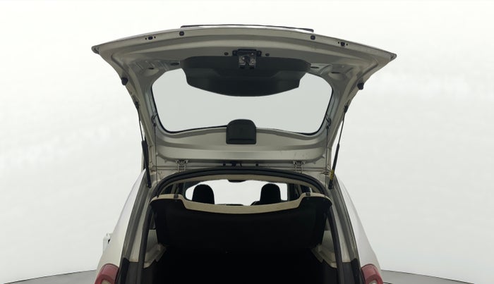 2017 Renault Duster RXS CVT, Petrol, Automatic, 1,09,289 km, Boot Door Open