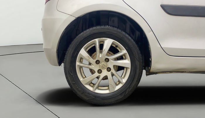 2014 Maruti Swift ZXI, Petrol, Manual, 80,033 km, Right Rear Wheel