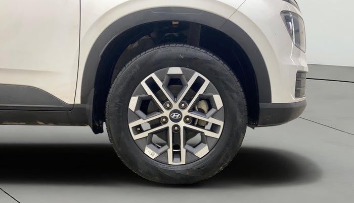 2023 Hyundai VENUE SX (O) 1.0 TURBO DCT, Petrol, Automatic, 10,401 km, Right Front Wheel