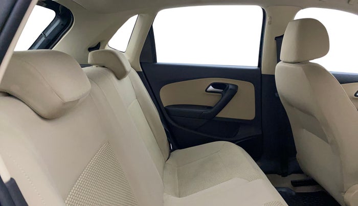 2015 Volkswagen Polo HIGHLINE1.5L, Diesel, Manual, 88,284 km, Right Side Rear Door Cabin