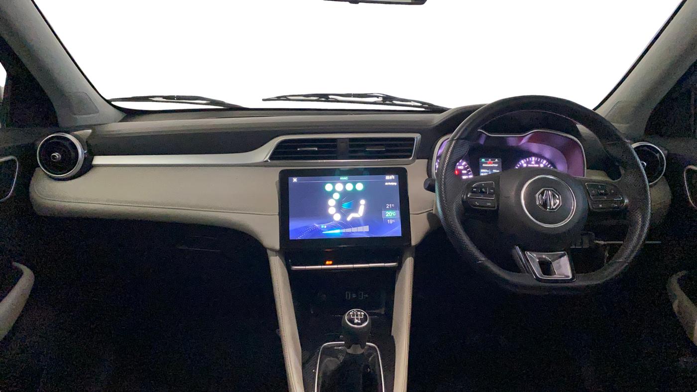 2024 MG ASTOR Sprint 1.5 MT (Ivory), Petrol, Manual, 24,544 km, Dashboard