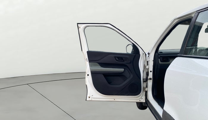 2022 Tata PUNCH ADVENTURE MT, Petrol, Manual, 29,257 km, LHS Front Door