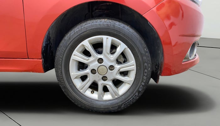 2018 Tata Tiago XZ PETROL, Petrol, Manual, 26,058 km, Right Front Wheel