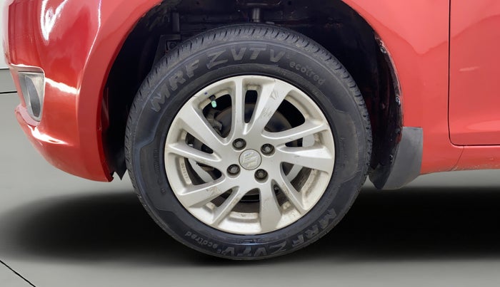 2014 Maruti Swift ZXI, Petrol, Manual, 82,540 km, Left Front Wheel