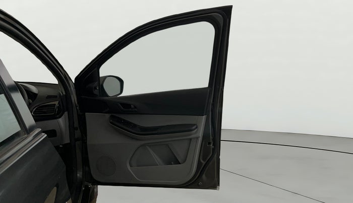 2021 Tata Tiago XT PETROL, Petrol, Manual, 92,099 km, RHS Front Door
