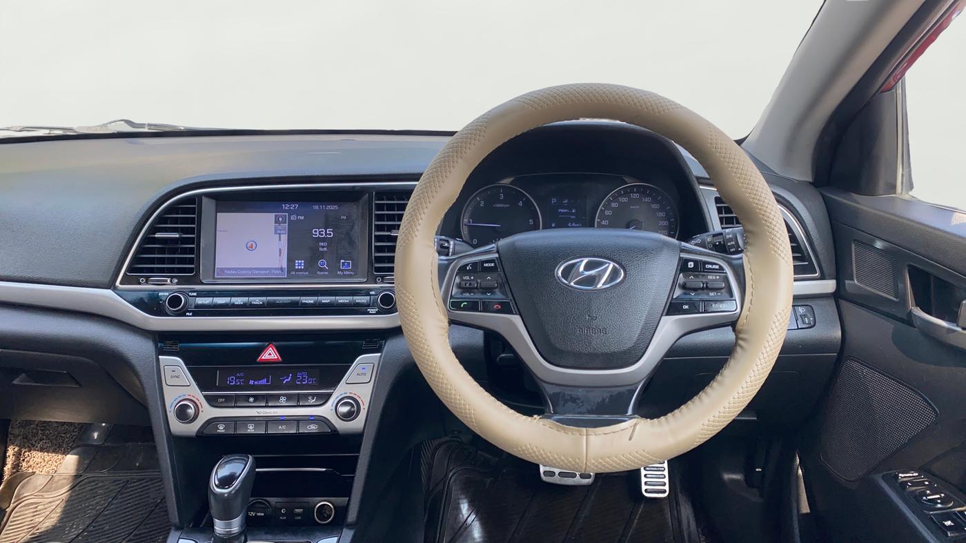 2018 Hyundai New Elantra 1.6 SX (O) AT DIESEL, Diesel, Automatic, 54,447 km, Steering Wheel Close Up