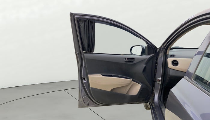 2016 Hyundai Grand i10 MAGNA 1.2 KAPPA VTVT, CNG, Manual, 1,41,978 km, LHS Front Door