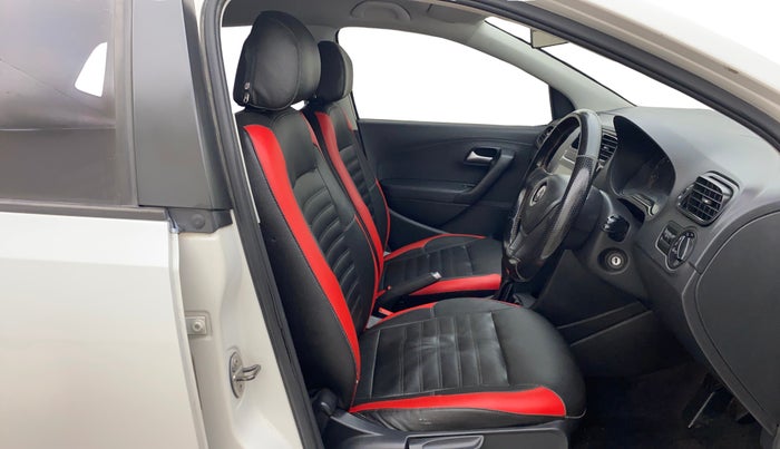 2016 Volkswagen Polo COMFORTLINE 1.2L, Petrol, Manual, 95,471 km, Right Side Front Door Cabin