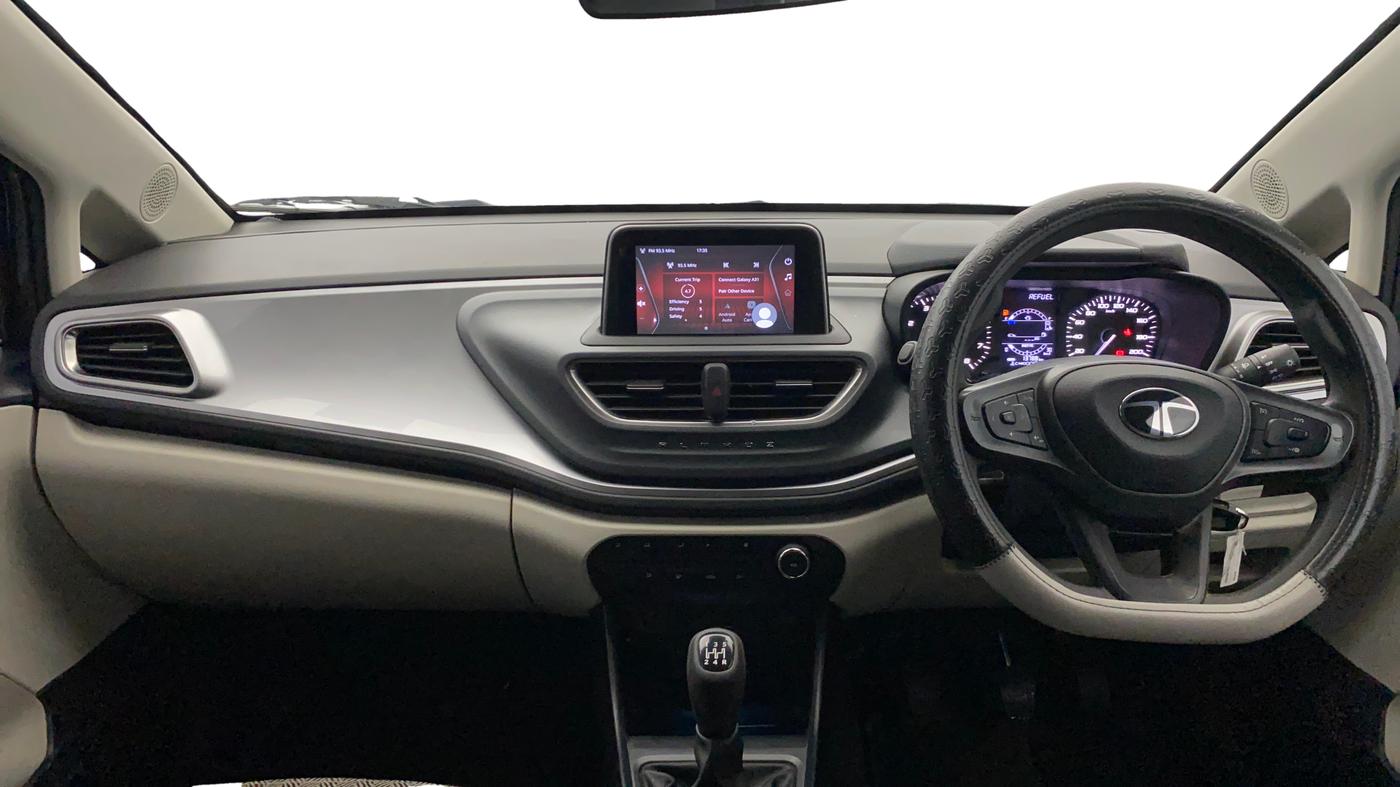 2024 Tata ALTROZ XM PLUS SUNROOF, Petrol, Manual, 13,766 km, Dashboard