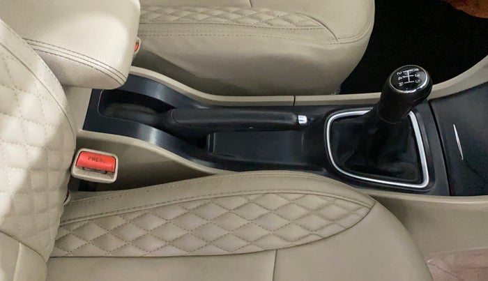 2021 Maruti Ciaz ZETA 1.5 SHVS MT PETROL, Petrol, Manual, 86,726 km, Gear Lever