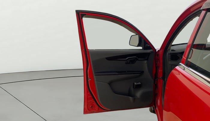 2018 Mahindra KUV 100 NXT K2 P 6 STR, Petrol, Manual, 33,543 km, LHS Front Door