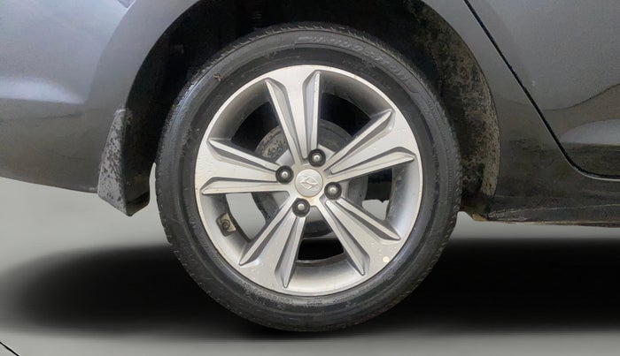 2019 Hyundai Verna 1.6 VTVT SX, Petrol, Manual, 50,472 km, Right Rear Wheel