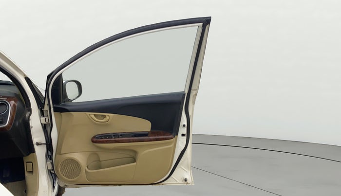 2015 Honda Mobilio 1.5L I-VTEC V, Petrol, Manual, 41,995 km, RHS Front Door