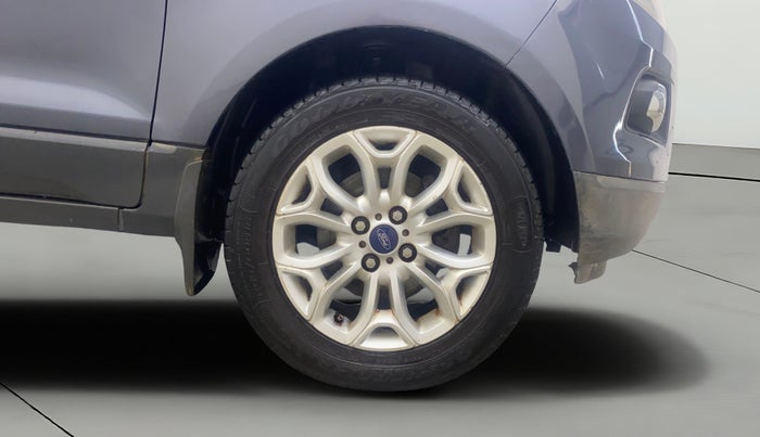 2013 Ford Ecosport TITANIUM 1.5L DIESEL, Diesel, Manual, 1,25,145 km, Right Front Wheel