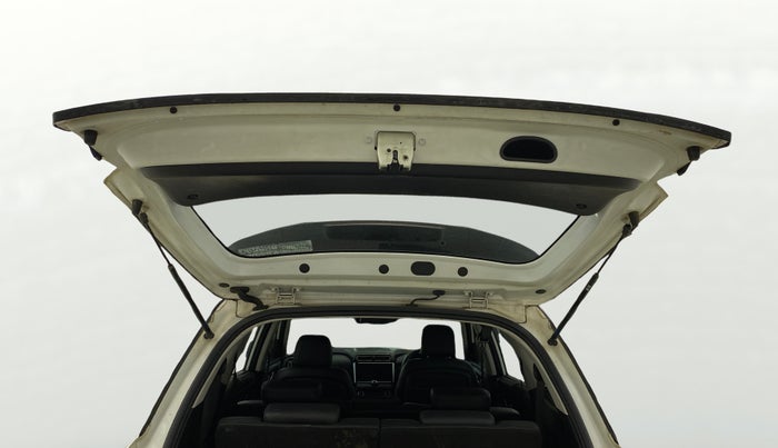 2023 Hyundai ALCAZAR  Signature (O) AE 7Str Diesel AT, Diesel, Automatic, 74,379 km, Boot Door Open