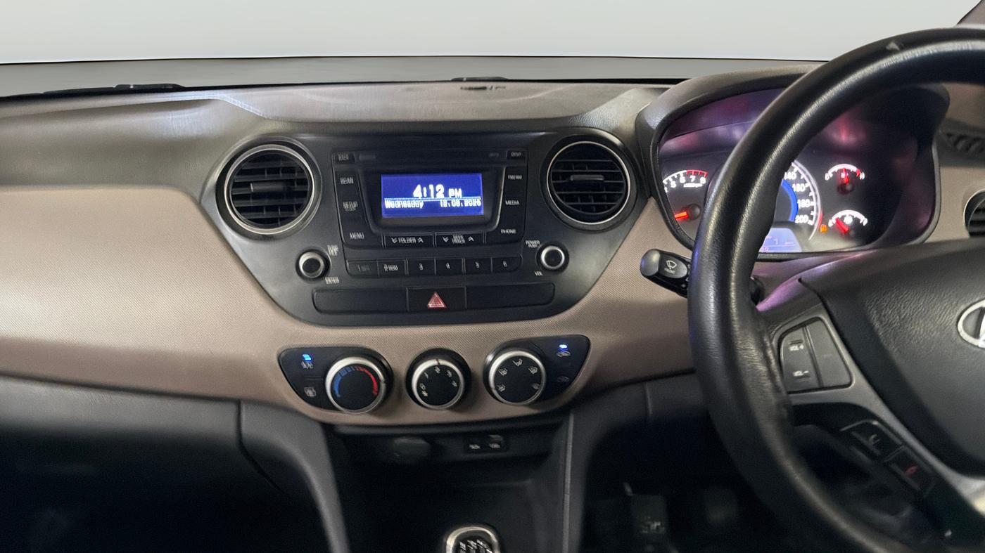 2016 Hyundai Grand i10 SPORTZ 1.2 KAPPA VTVT, Petrol, Manual, 83,389 km, Air Conditioner