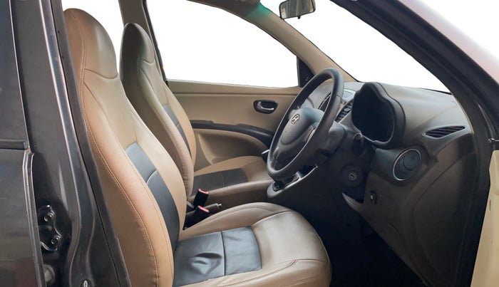 2013 Hyundai i10 MAGNA 1.1, CNG, Manual, 72,252 km, Right Side Front Door Cabin