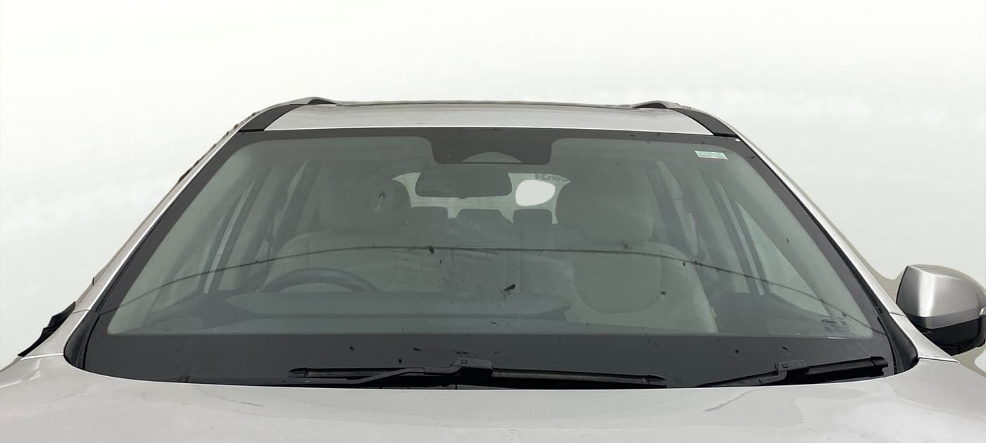 2021 Mahindra XUV700 AX 7 LUXURY P AT 7 STR, Petrol, Automatic, 1,33,099 km, Front Windshield