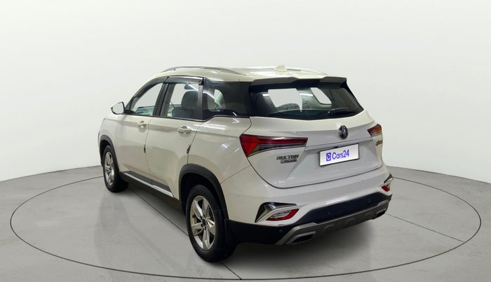 2021 MG HECTOR PLUS SUPER 1.5 PETROL TURBO HYBRID MT 7-STR, Petrol, Manual, 30,423 km, Left Back Diagonal