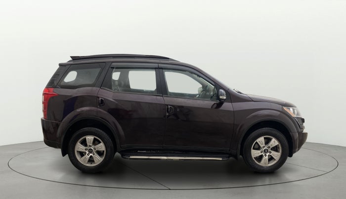 2014 Mahindra XUV500 W8, Diesel, Manual, 1,49,534 km, Right Side View