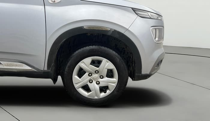 2021 Hyundai VENUE S 1.2, Petrol, Manual, 57,276 km, Right Front Wheel