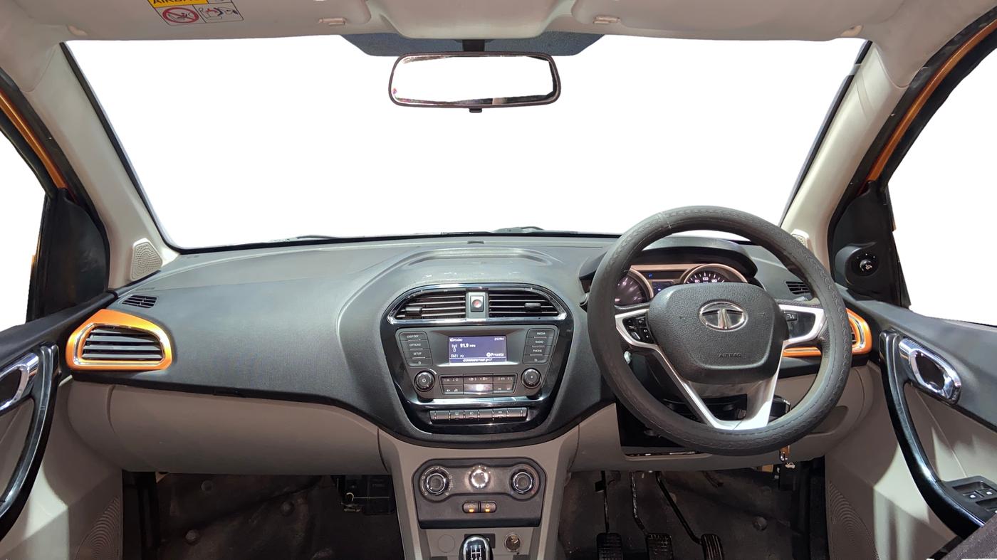 2017 Tata Tiago XZ PETROL, Petrol, Manual, 77,725 km, Dashboard