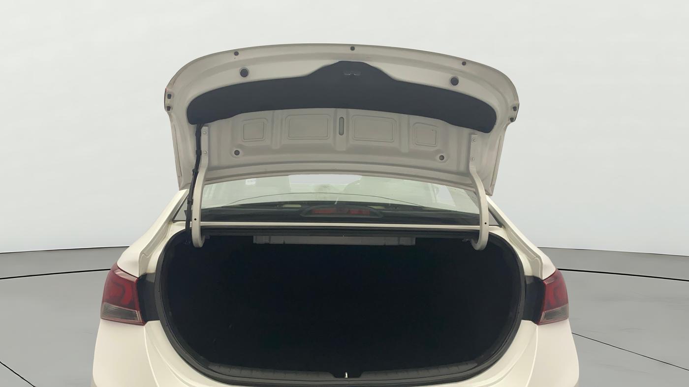 2018 Hyundai Verna 1.6 VTVT SX O, Petrol, Manual, 87,353 km, Boot Door Open