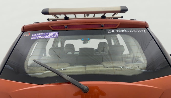 2017 Mahindra XUV500 W10, Diesel, Manual, 99,576 km, Rear Windshield