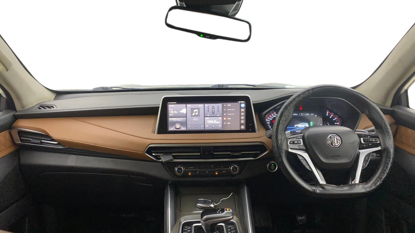 2021 MG GLOSTER SAVVY 6 STR 2.0 TWIN TURBO 4WD, Diesel, Automatic, 1,27,024 km, Dashboard