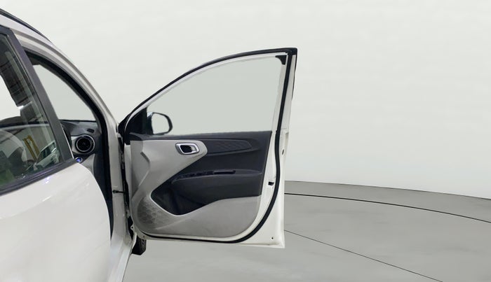 2023 Hyundai GRAND I10 NIOS ASTA 1.2 KAPPA VTVT, Petrol, Manual, 7,978 km, RHS Front Door