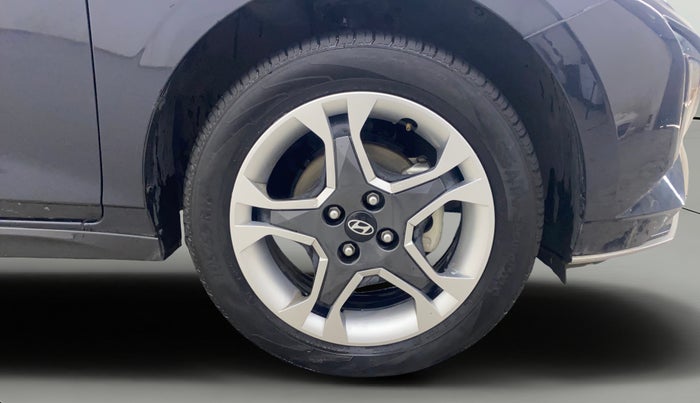 2023 Hyundai NEW I20 SPORTZ 1.2 IVT, Petrol, Automatic, 15,483 km, Right Front Wheel