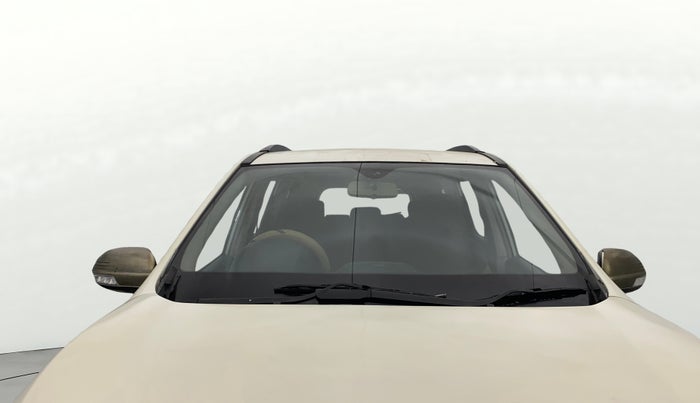 2017 Mahindra XUV500 W6, Diesel, Manual, 99,718 km, Front Windshield