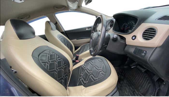 2015 Hyundai Xcent SX AT 1.2 (O), Petrol, Automatic, 79,338 km, Right Side Front Door Cabin