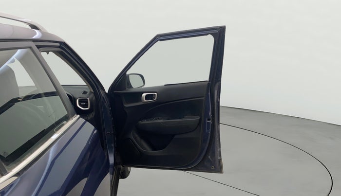 2019 Hyundai VENUE SX 1.4 CRDI, Diesel, Manual, 82,446 km, RHS Front Door