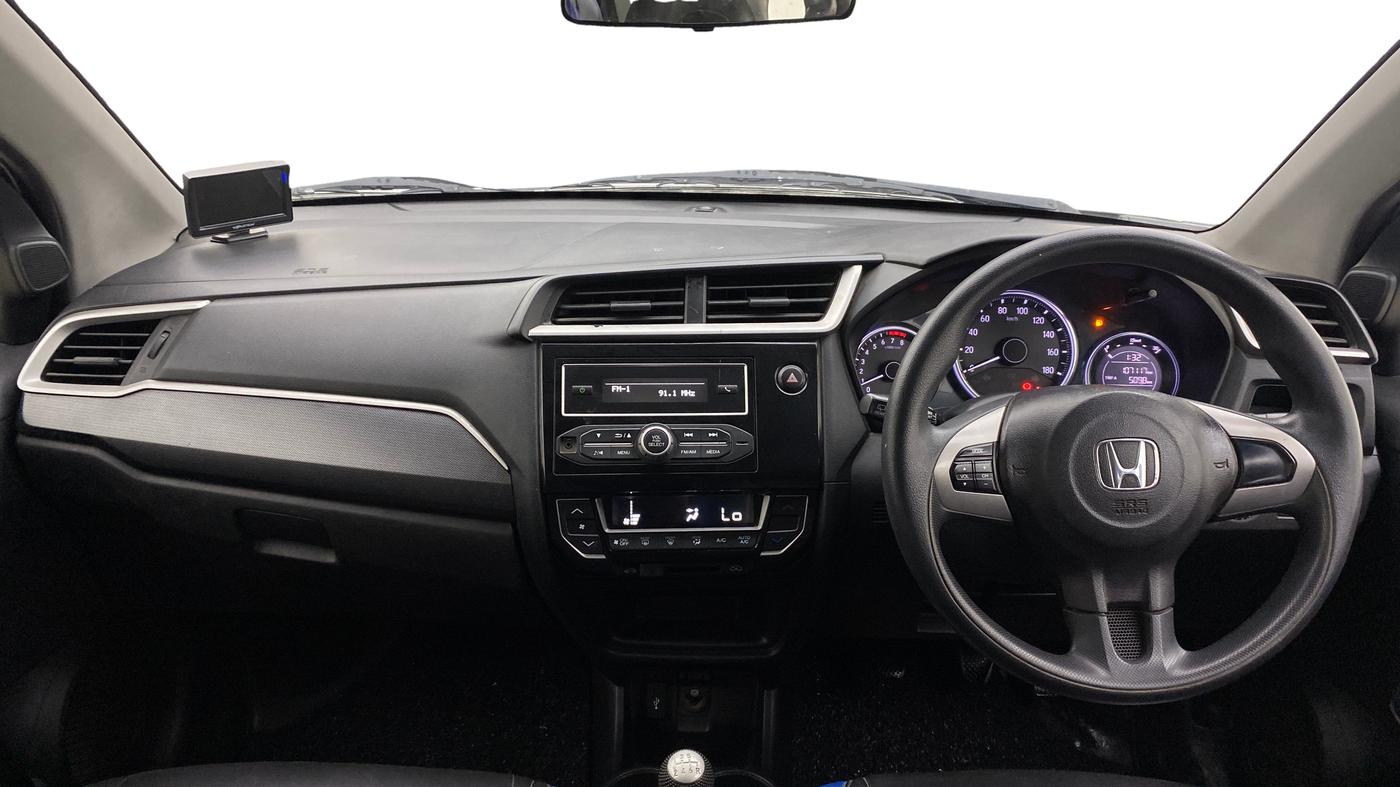 2017 Honda BR-V 1.5L I-VTEC V, Petrol, Manual, 1,07,116 km, Dashboard