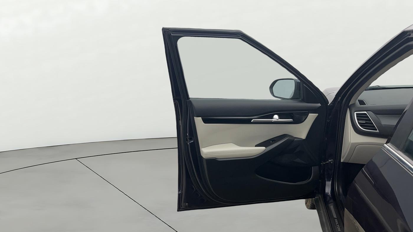 2023 KIA SELTOS  HTX 1.5 PETROL CVT, Petrol, Automatic, 19,901 km, LHS Front Door
