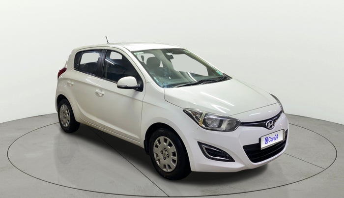 2014 Hyundai Elite i20 MAGNA 1.4 CRDI, Diesel, Manual, 92,927 km, Right Front Diagonal